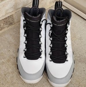 MENS JORDAN 9 RETRO SIZE 10.5